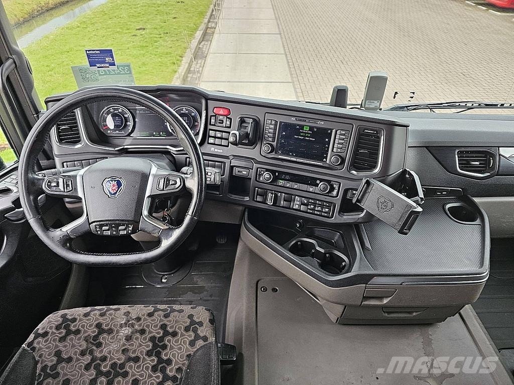 Scania R450 RETARDER SKIRTS وحدات الجر