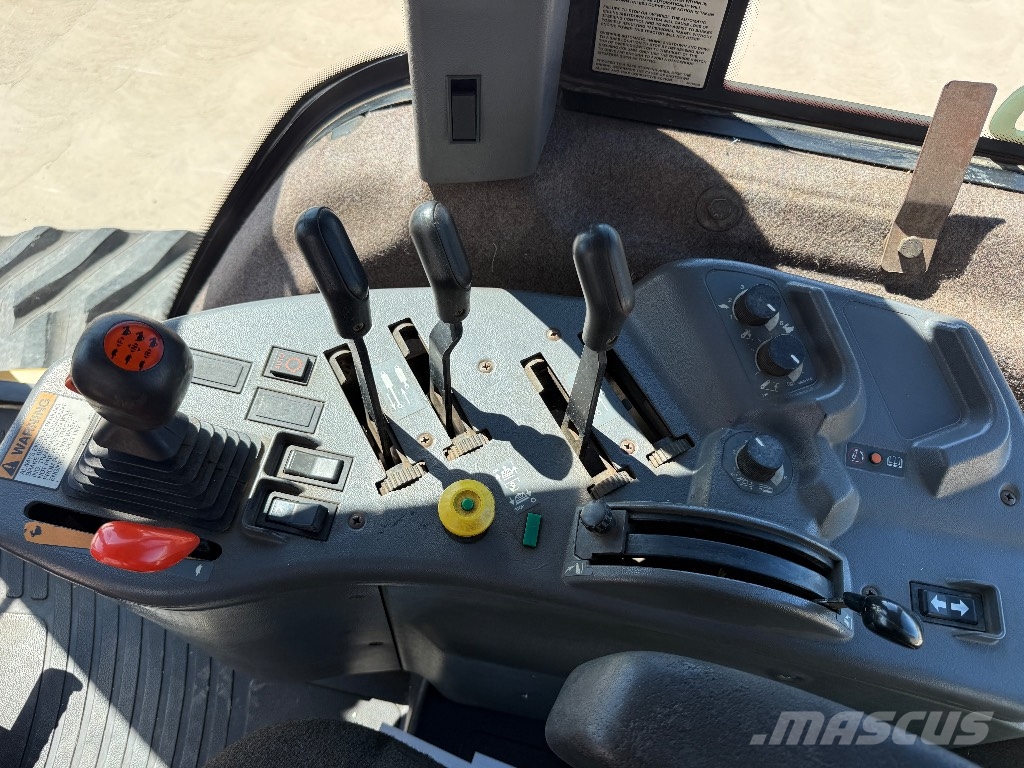 CAT Challenger 35 الجرارات