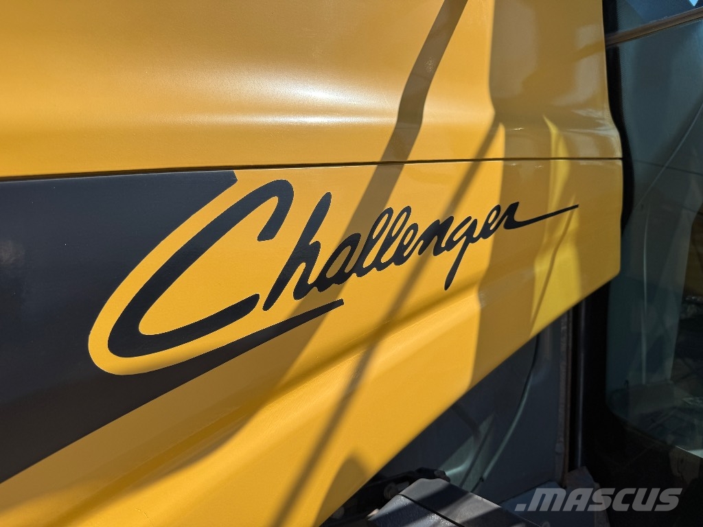 CAT Challenger 35 الجرارات