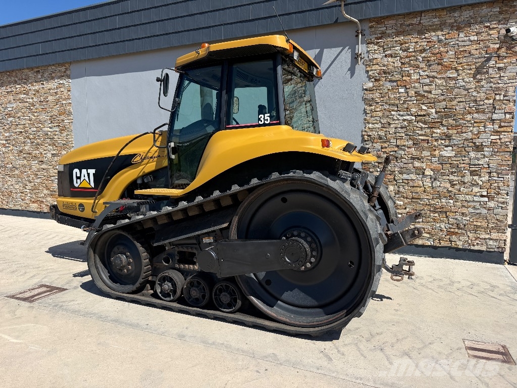 CAT Challenger 35 الجرارات