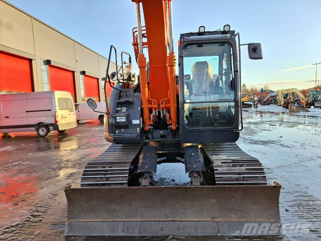 Hitachi ZX 135 US-6/ Materiaalikoura, Rasvari, Lämmitin 履带挖掘机