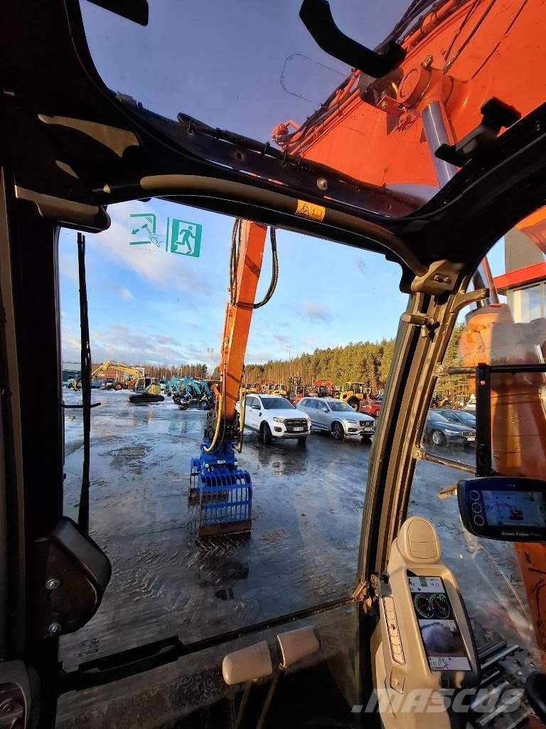 Hitachi ZX 135 US-6/ Materiaalikoura, Rasvari, Lämmitin 履带挖掘机