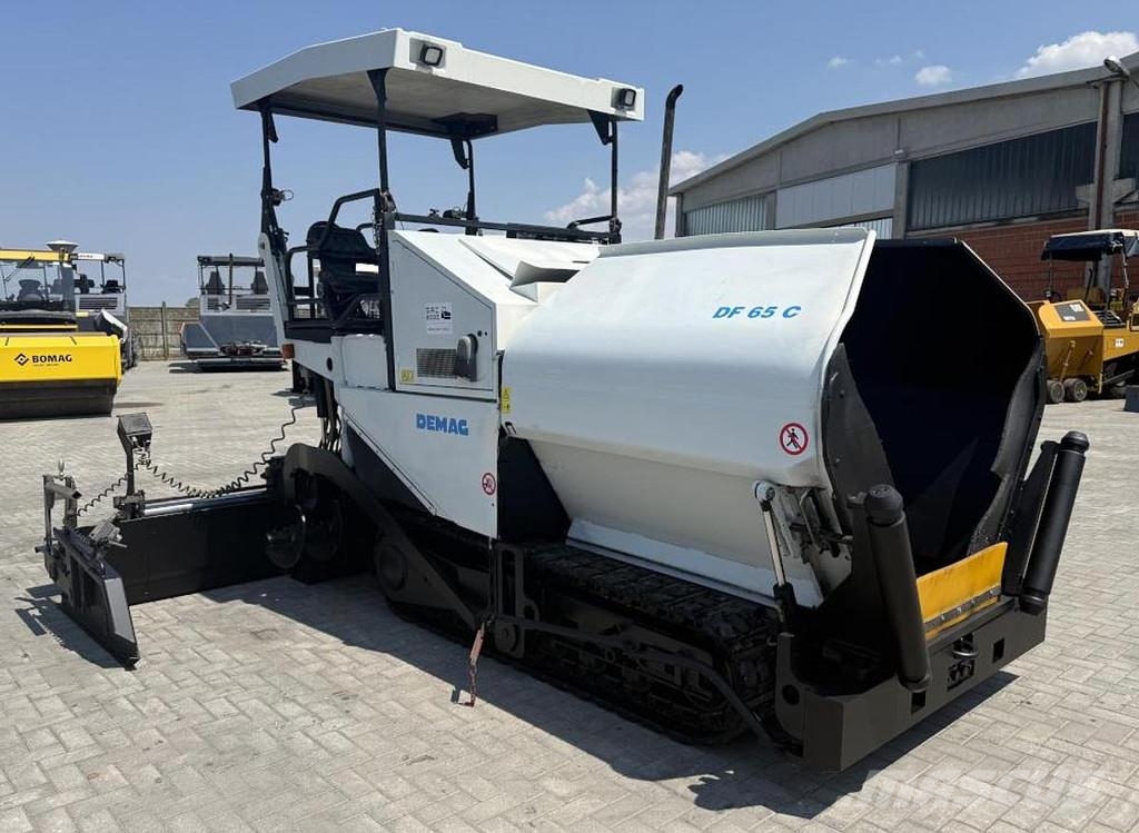 Demag DF 65C Машини за асфалт