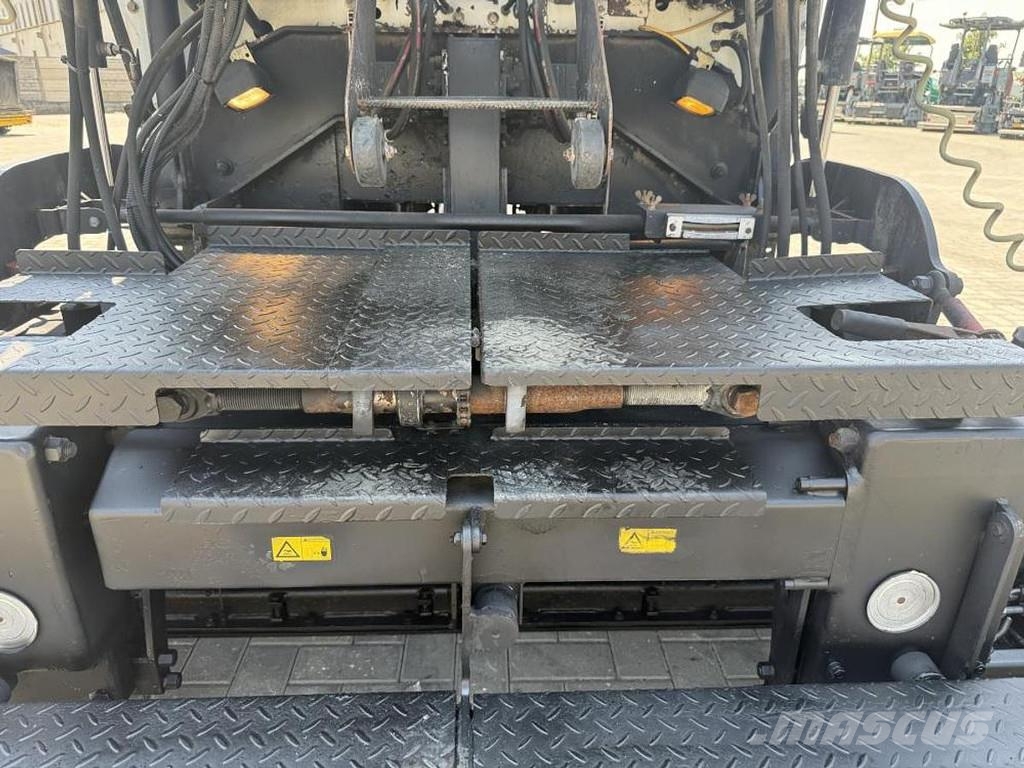 Demag DF 65C Машини за асфалт
