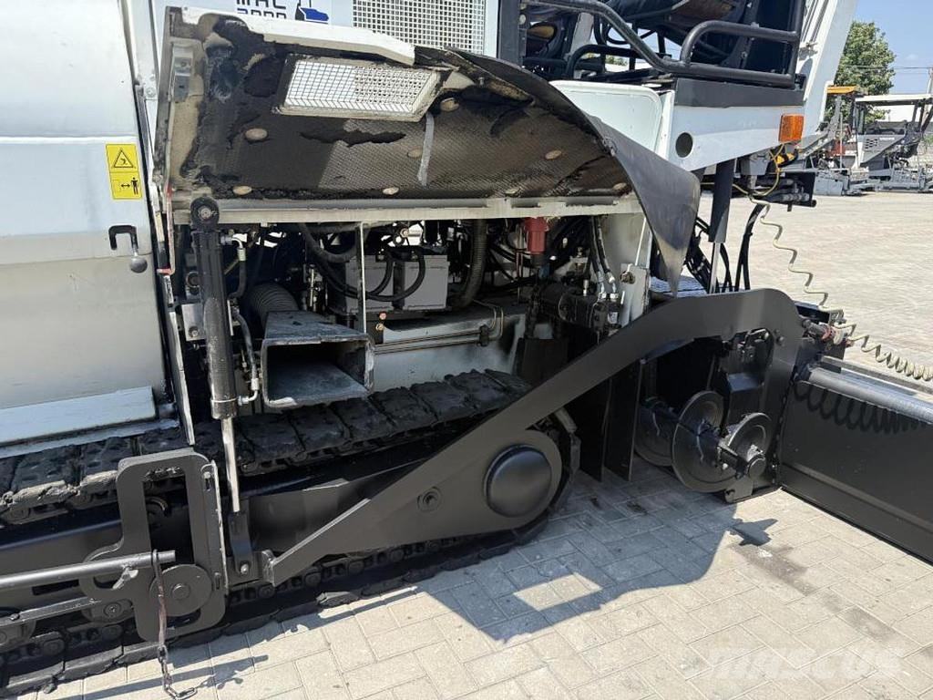 Demag DF 65C Машини за асфалт