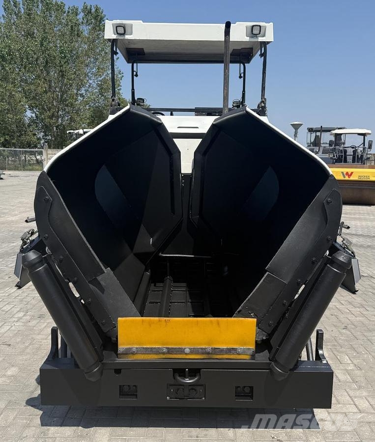 Demag DF 65C Машини за асфалт