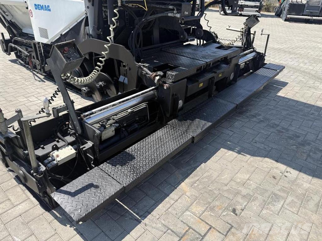 Demag DF 65C Машини за асфалт