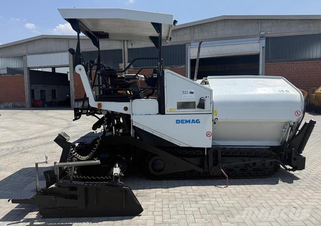 Demag DF 65C Машини за асфалт