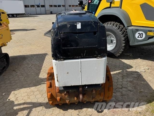 Bomag BMP8500, Radiostyrd vält Nabijači zemlje