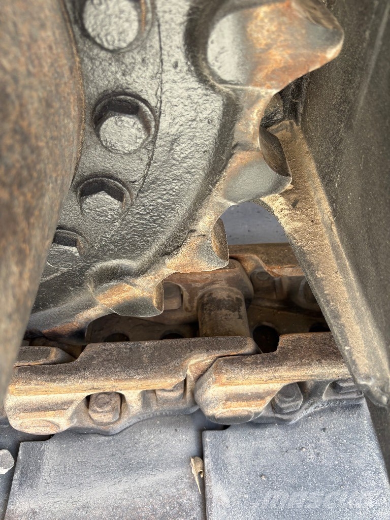 JCB 220 XL 4F Bageri gusjeničari
