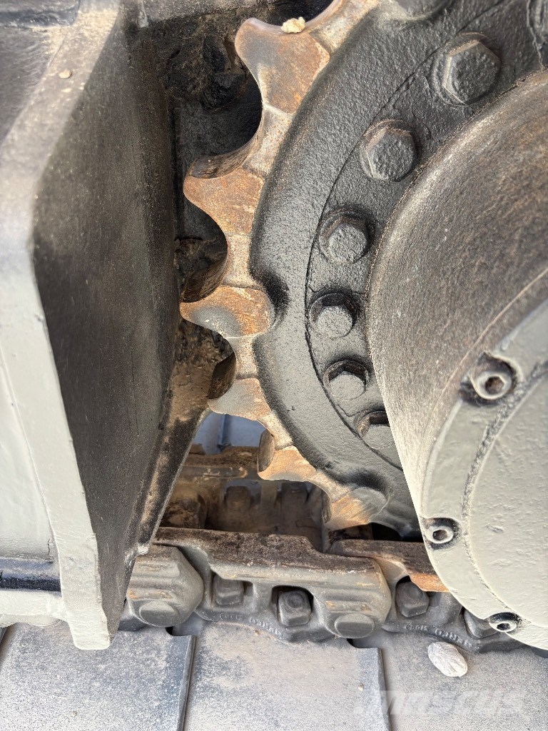 JCB 220 XL 4F Bageri gusjeničari