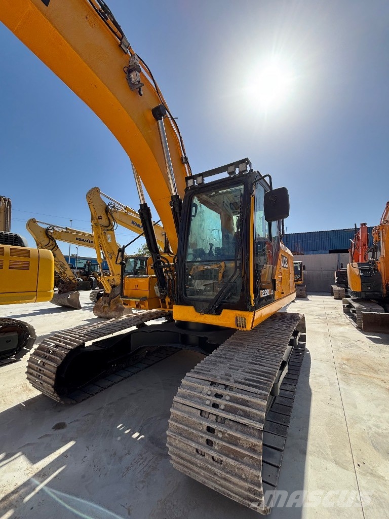 JCB 220 XL 4F Bageri gusjeničari