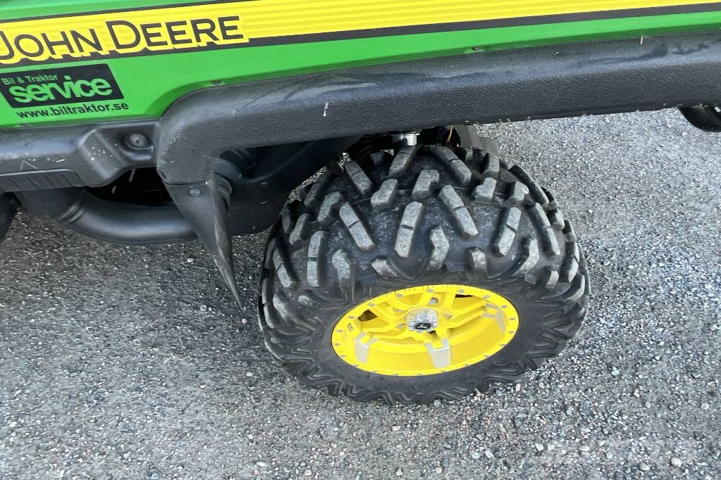 John Deere XUV 855 M Gator UTV