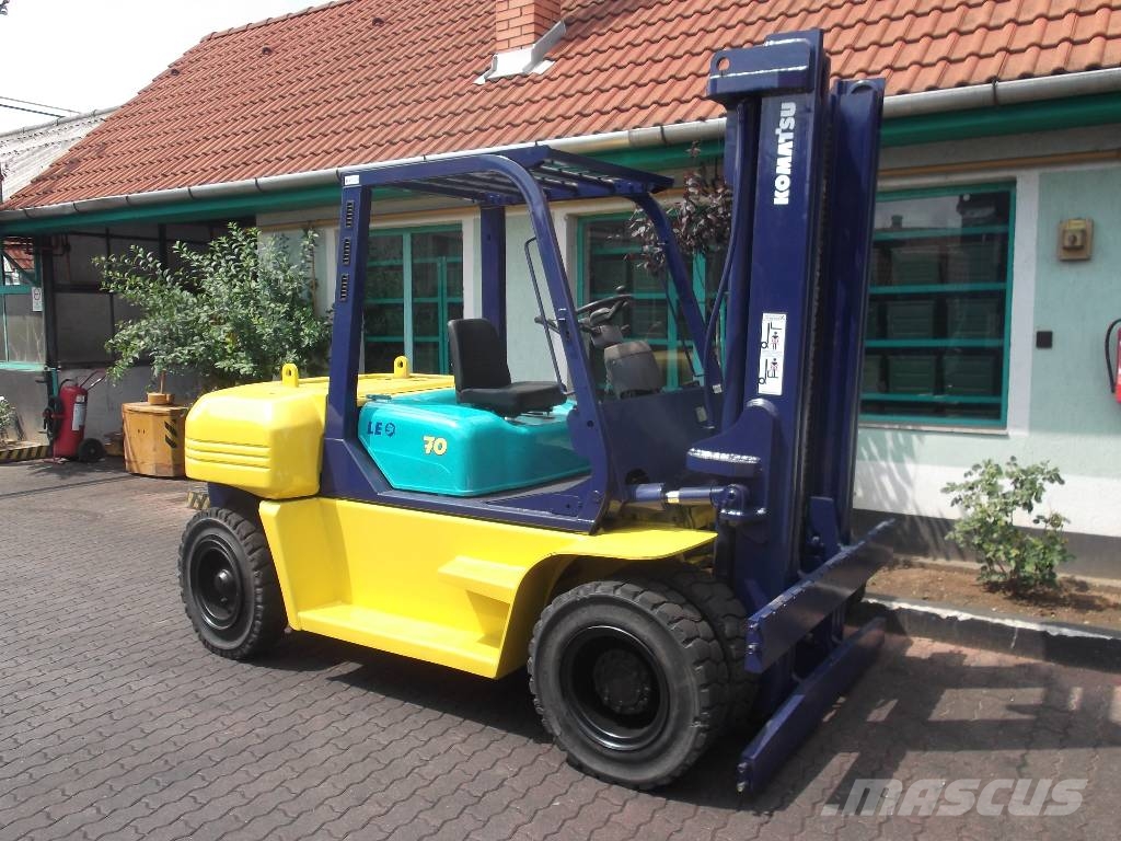Komatsu FD70T-7 LEO V-3659 IO Camiones diesel