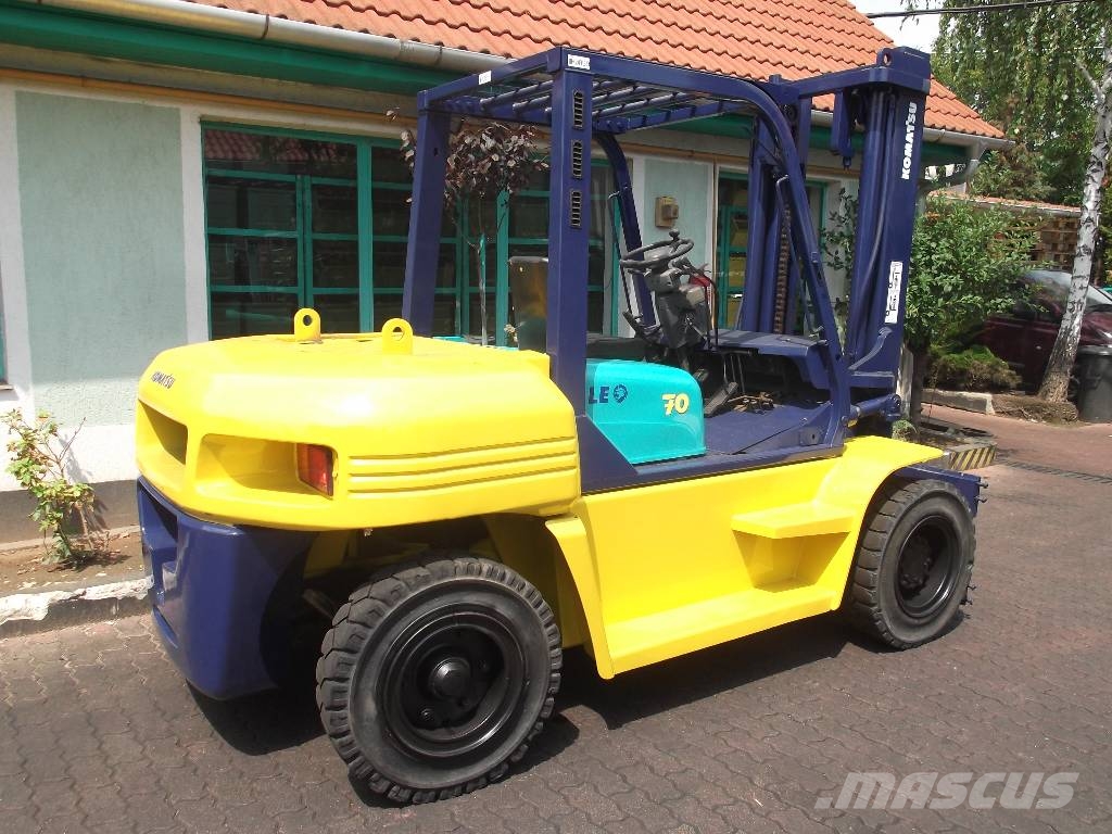 Komatsu FD70T-7 LEO V-3659 IO Camiones diesel