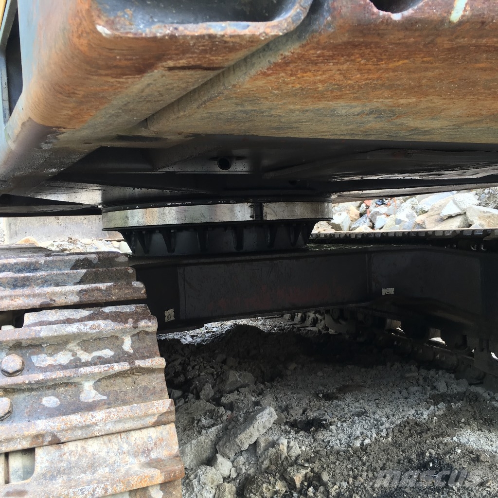 Volvo Akerman EC 230B Bandgrävare