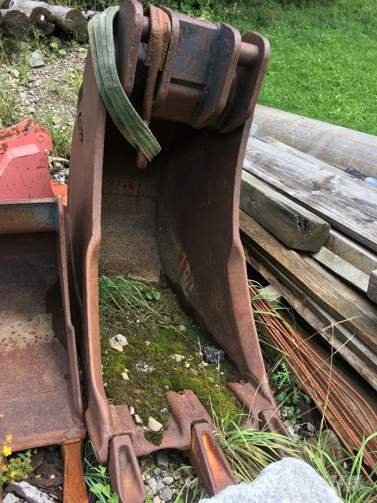 Volvo Akerman EC 230B Bandgrävare