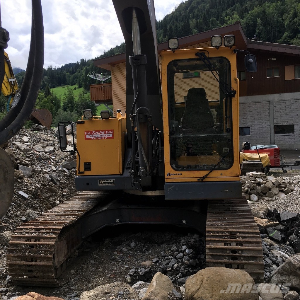 Volvo Akerman EC 230B Bandgrävare