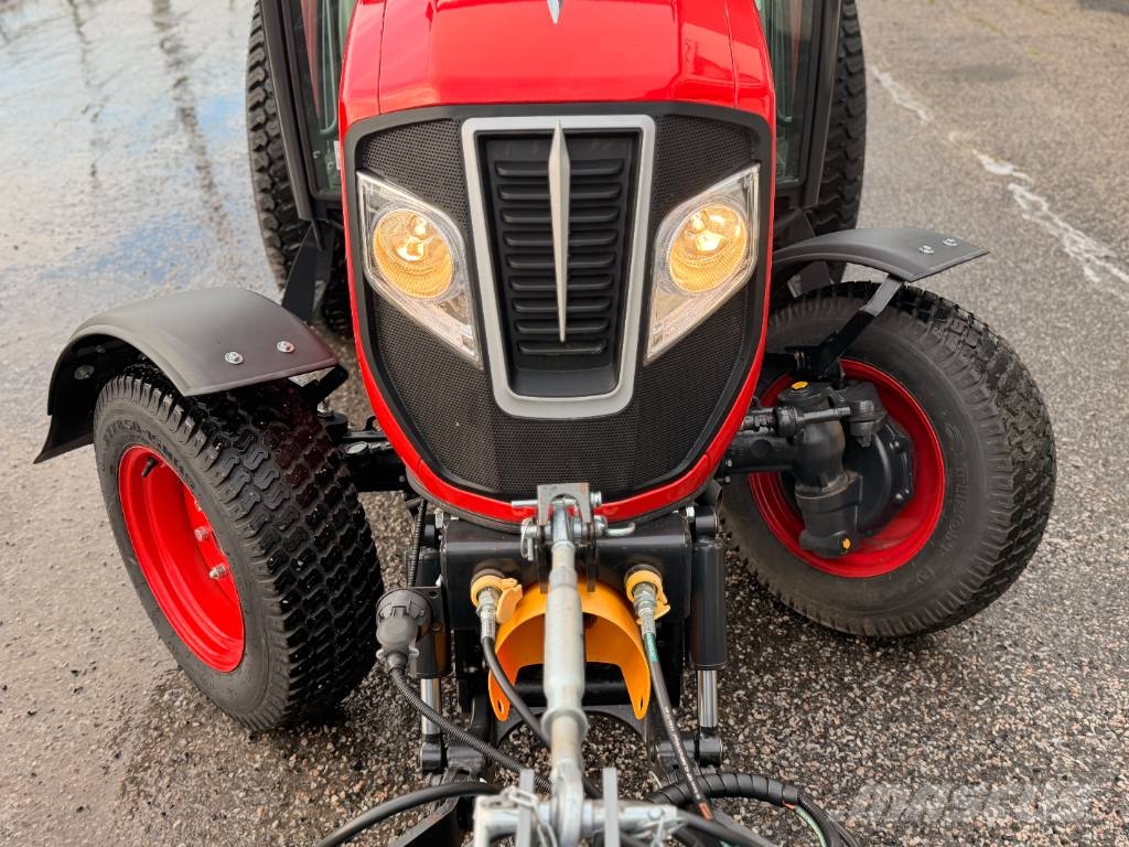 Shibaura SB50HC Kompakttraktor Demokörd Tractores compactos