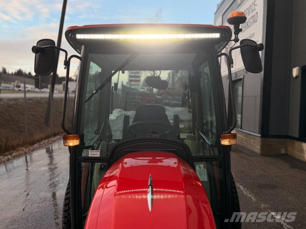 Shibaura SB50HC Kompakttraktor Demokörd Tractores compactos
