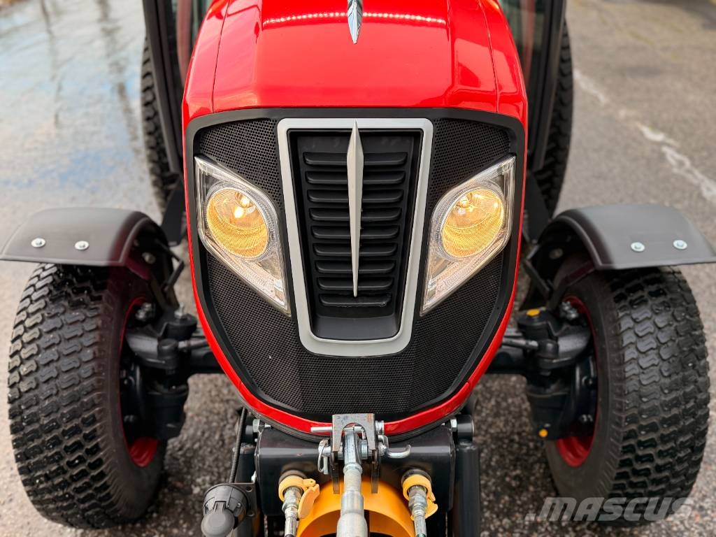 Shibaura SB50HC Kompakttraktor Demokörd Tractores compactos