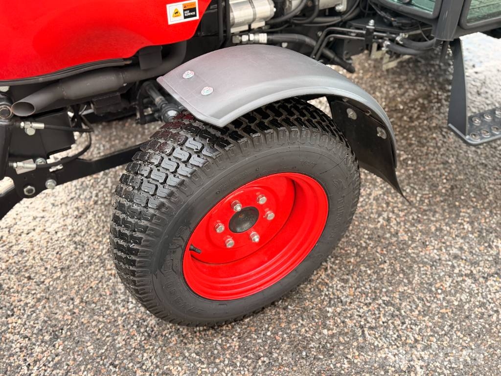 Shibaura SB50HC Kompakttraktor Demokörd Tractores compactos