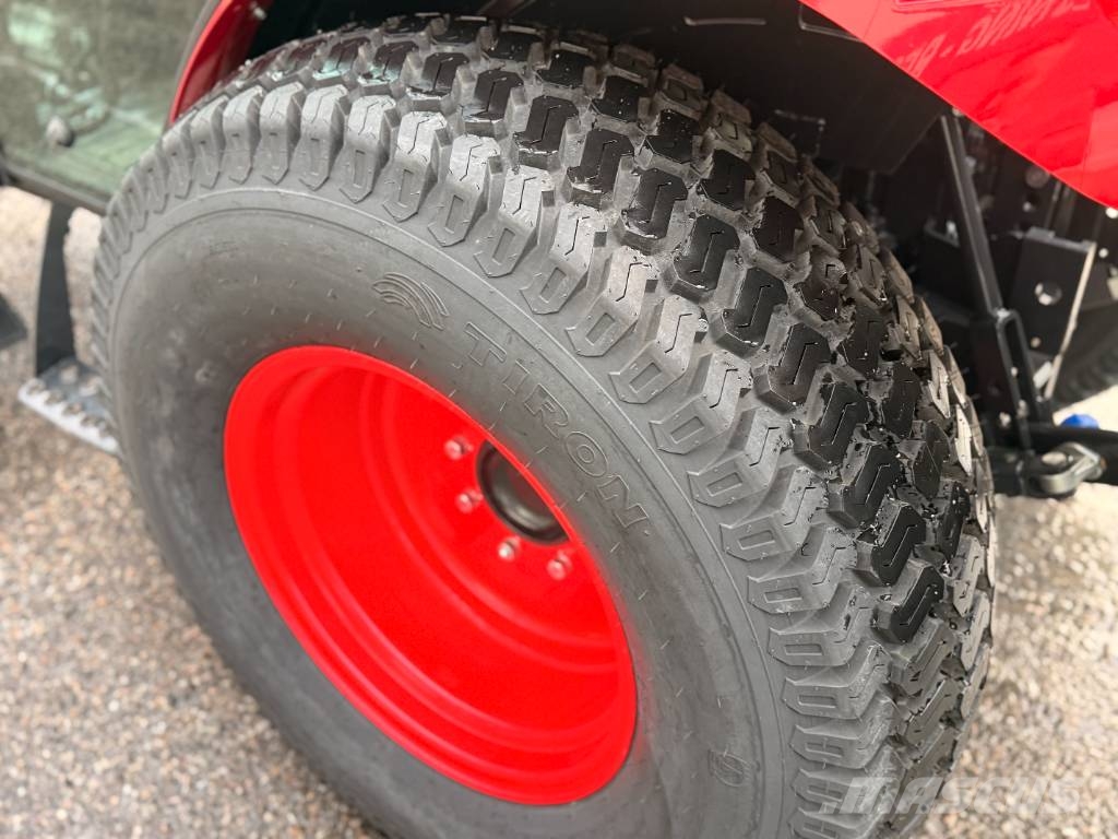 Shibaura SB50HC Kompakttraktor Demokörd Tractores compactos