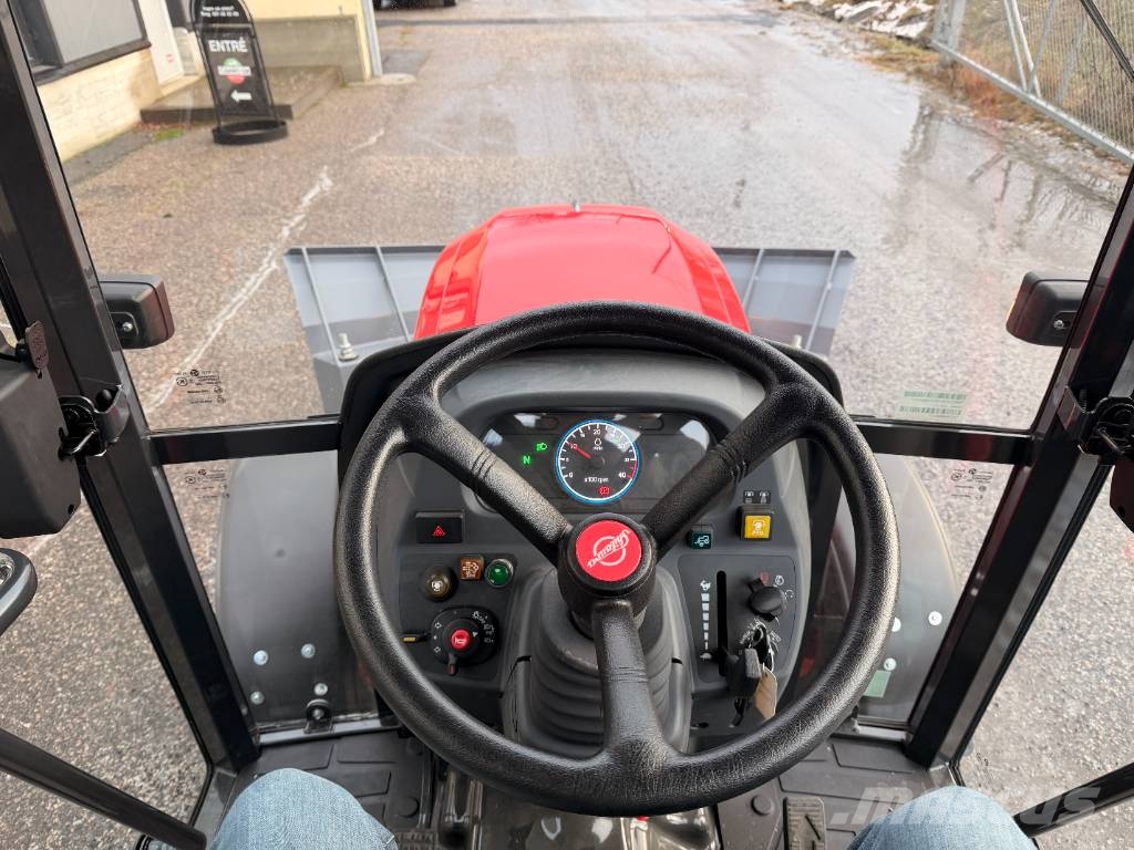Shibaura SB50HC Kompakttraktor Demokörd Tractores compactos