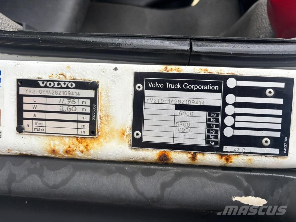 Volvo FL280 4x2 EURO6 + HEATING BOX 9500mm Furgons