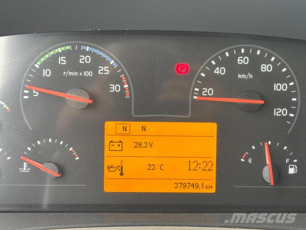 Volvo FL280 4x2 EURO6 + HEATING BOX 9500mm Furgons