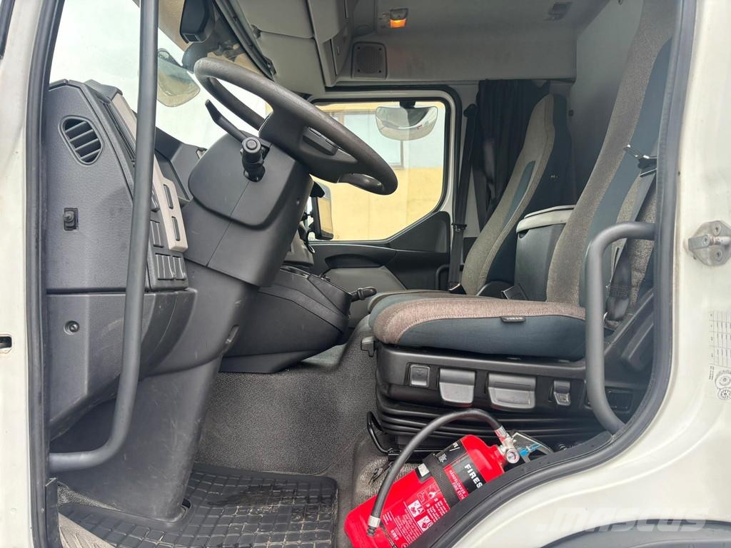 Volvo FL280 4x2 EURO6 + HEATING BOX 9500mm Furgons