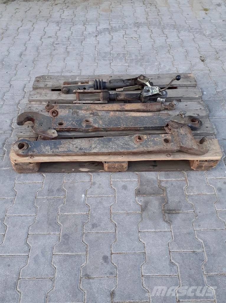 Fendt 310 LSA LOWER LINKAGE,SUPPORT,LIFT ARMS Hüdraulika