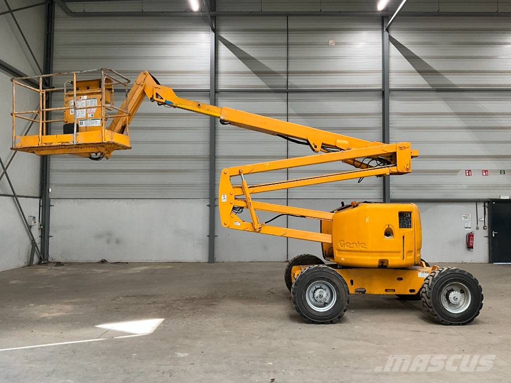 Genie Z 45/25 J Iseliikuvad poomtõstukid