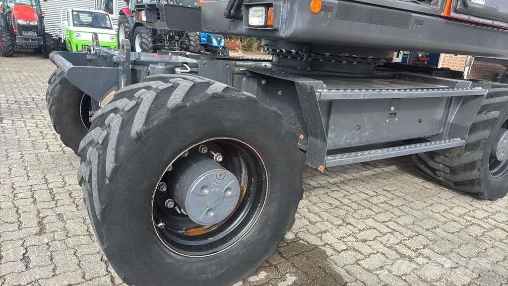 Doosan DX165W 特殊油圧ショベル