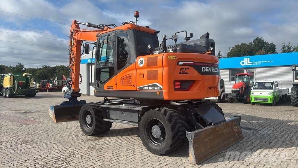 Doosan DX165W Polovni specijalni bageri