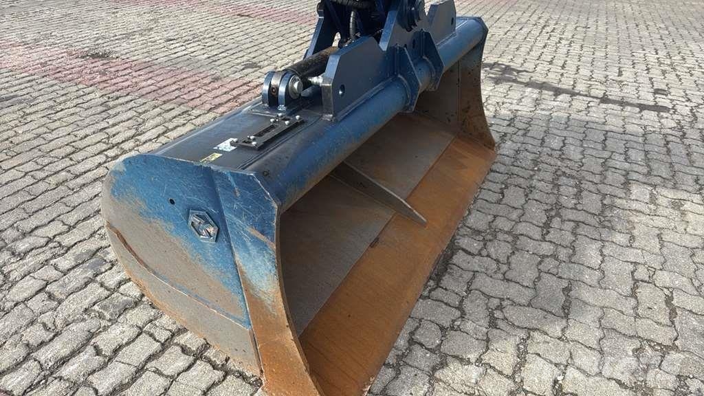 Doosan DX165W Polovni specijalni bageri