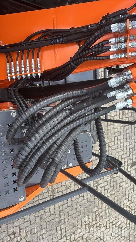 Doosan DX165W 特殊油圧ショベル