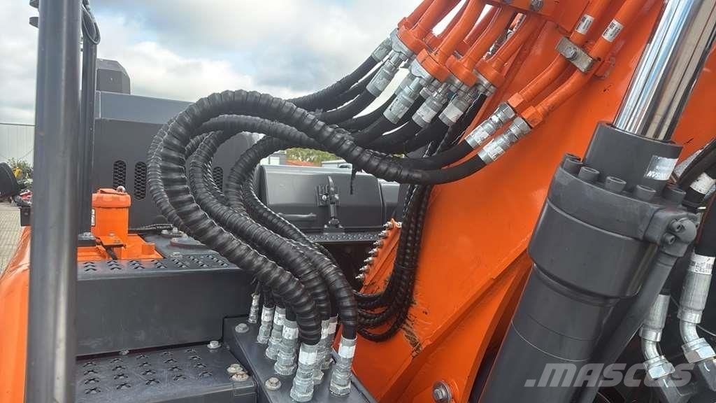 Doosan DX165W Polovni specijalni bageri