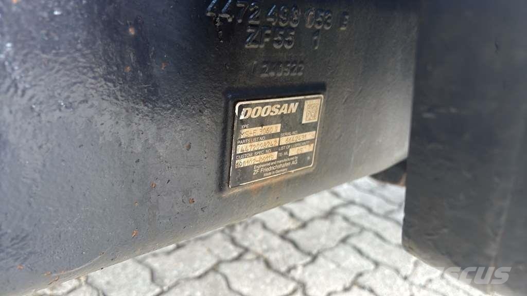 Doosan DX165W Polovni specijalni bageri
