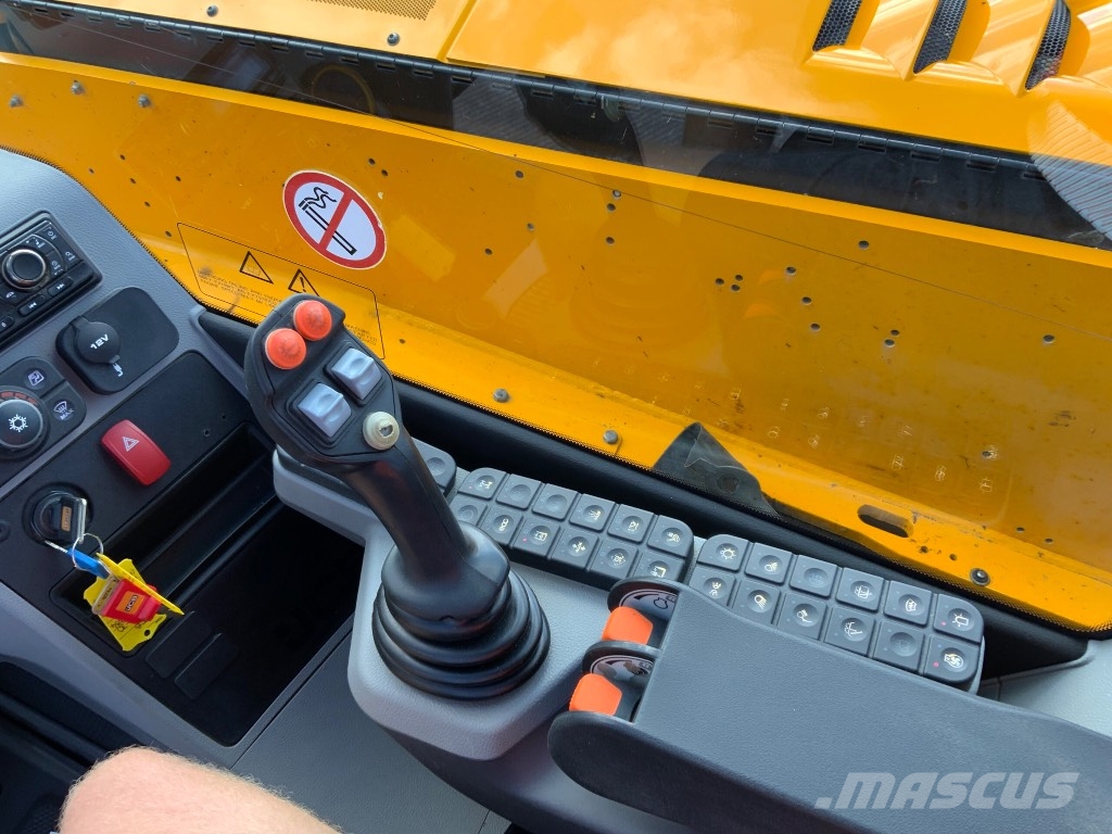 JCB 542-70 Agri Pro 農業用伸縮臂裝載機