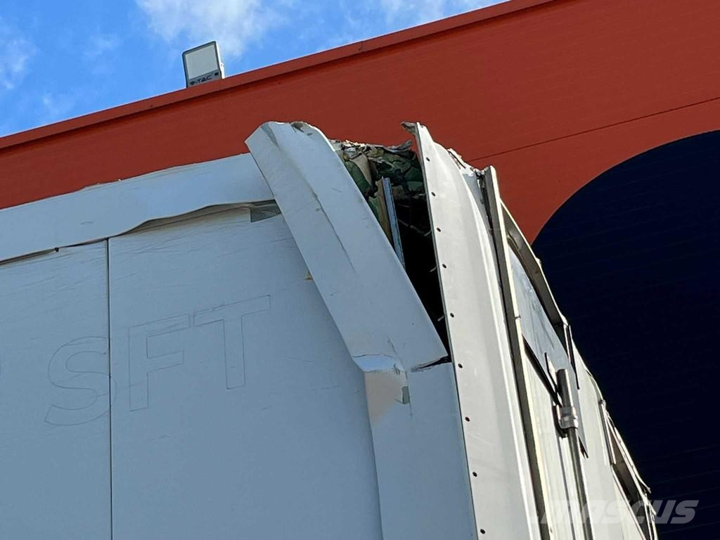 Schmitz Cargobull NKS SCB S3B BOX L=13682 mm Návěsy pro přepravu zvířat