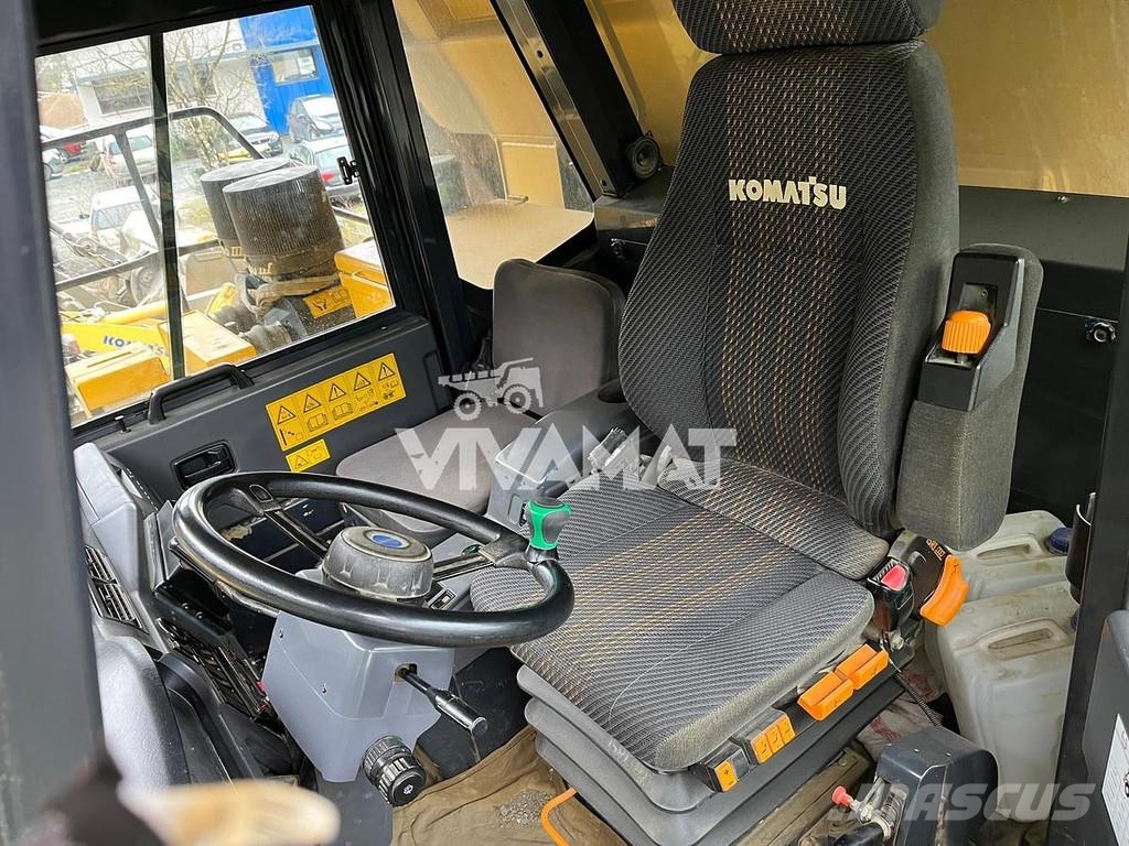 Komatsu HD405-7 ماكينات منفعة عامة