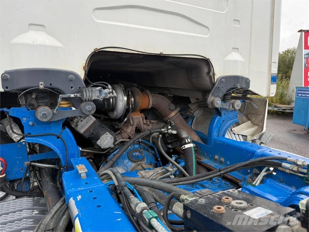 Scania R560 8x4 Kotalni prekucni tovornjaki