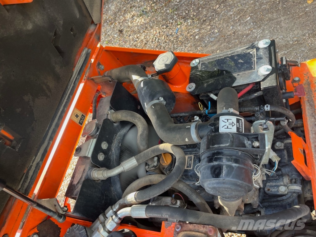Thwaites 1 ton Mini pašizgāzēji