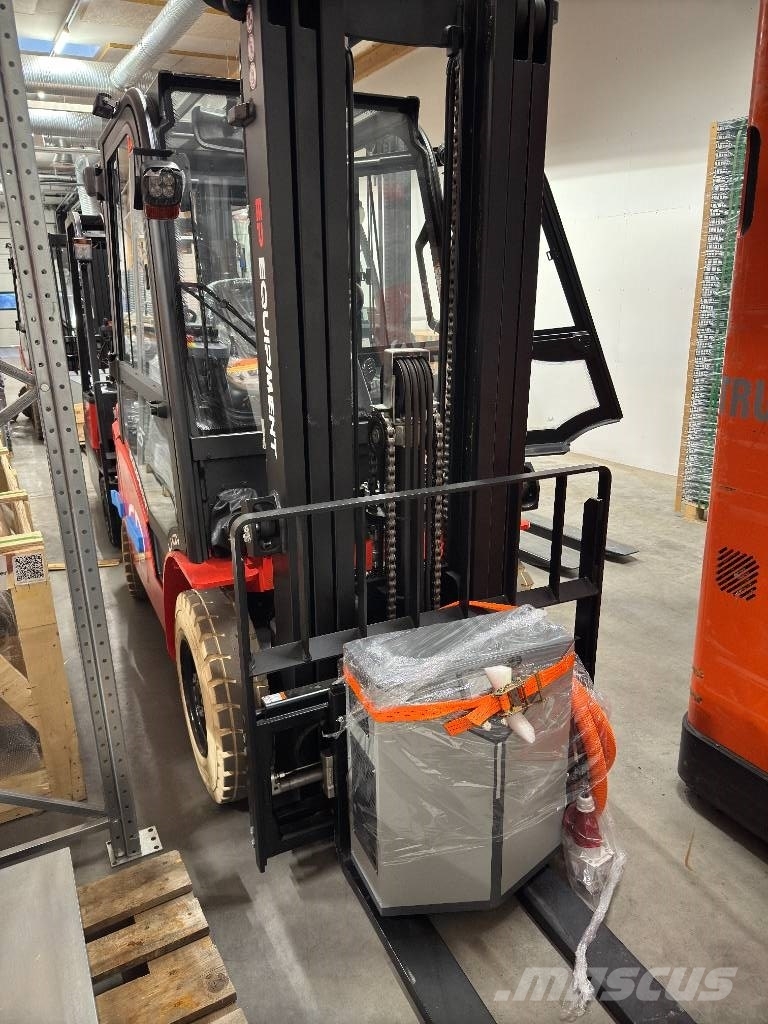 EP EFL253P Triplex 4800 Li-ion Electric forklifts