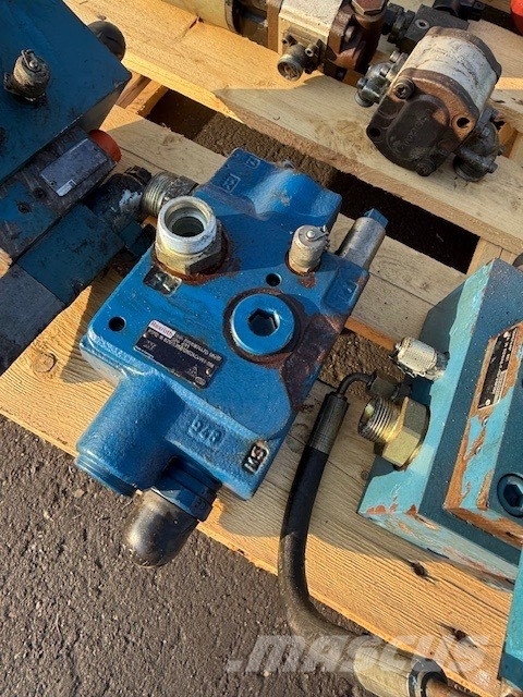 Liebherr L 564 HYDRAULIC PUMP A11V O 130 Hidráulica