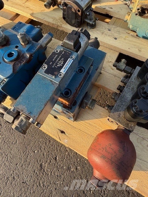 Liebherr L 564 HYDRAULIC PUMP A11V O 130 Hidráulica