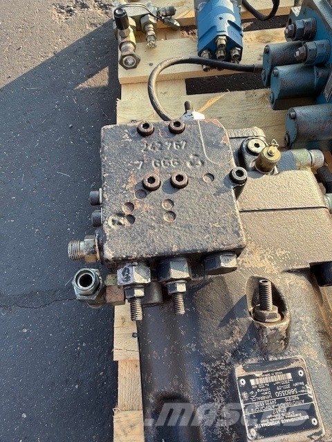 Liebherr L 564 HYDRAULIC PUMP A11V O 130 Hidráulica