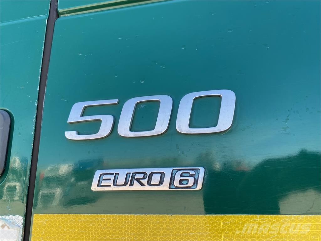 Volvo Iný model VIN 018 شاحنات أشجار