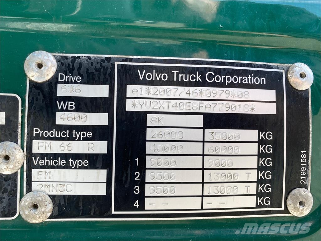 Volvo Iný model VIN 018 شاحنات أشجار